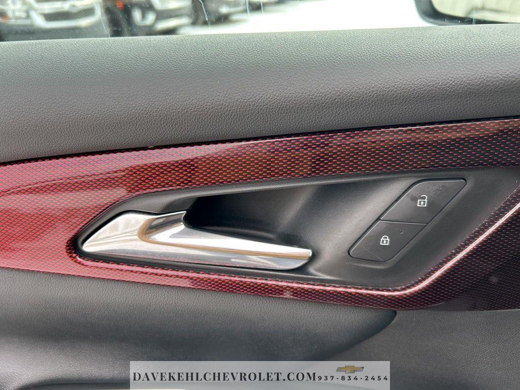 used 2025 Chevrolet Traverse car, priced at $43,980