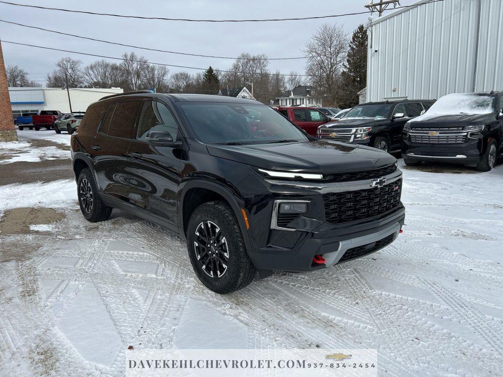 used 2025 Chevrolet Traverse car, priced at $43,980