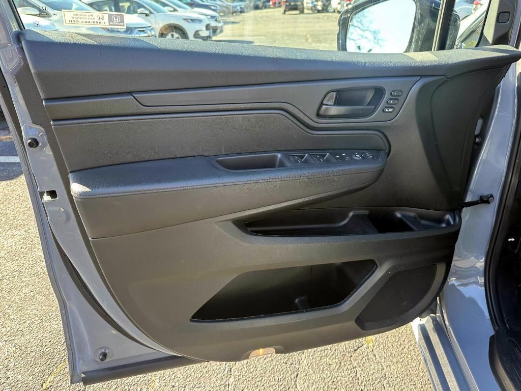 used 2024 Honda Odyssey car, priced at $30,990