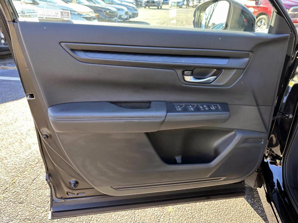 used 2024 Honda CR-V car, priced at $28,999