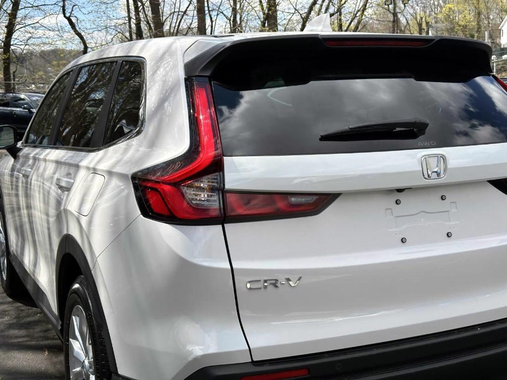 used 2025 Honda CR-V car, priced at $32,999