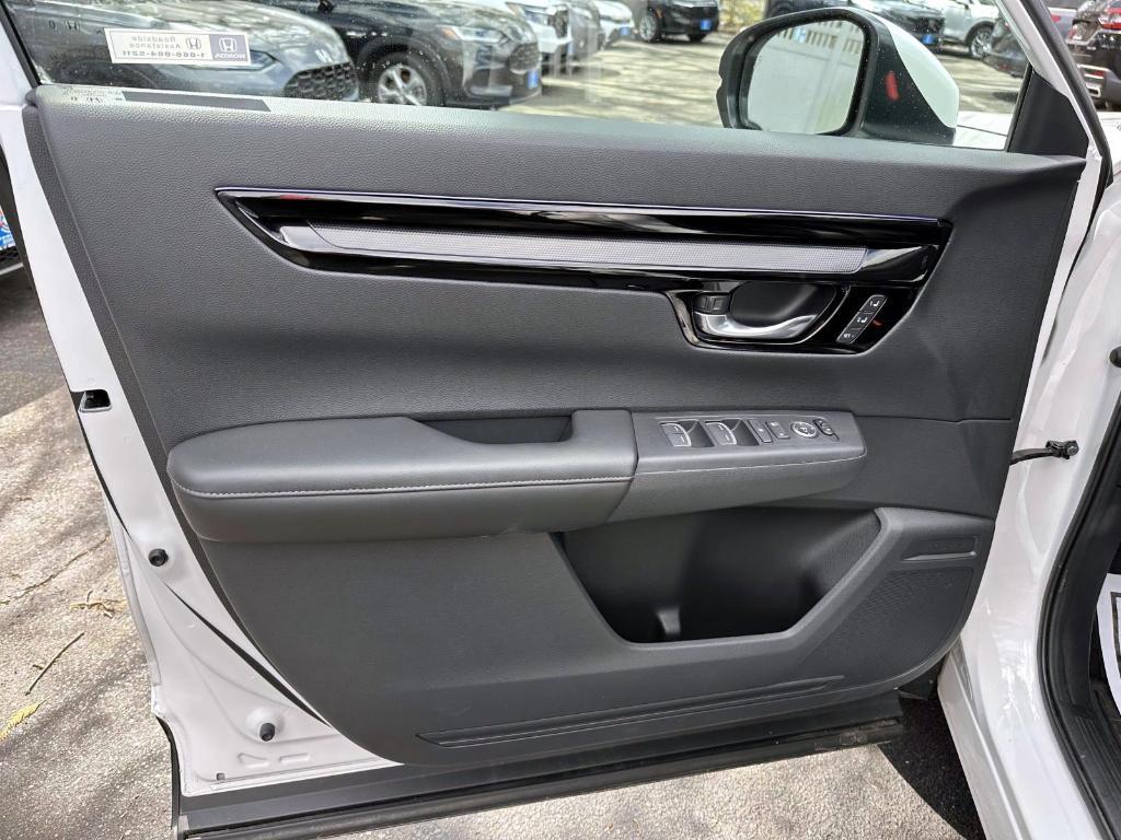 used 2025 Honda CR-V car, priced at $32,999