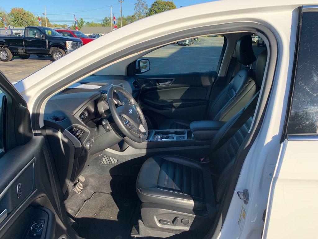 used 2022 Ford Edge car, priced at $19,186