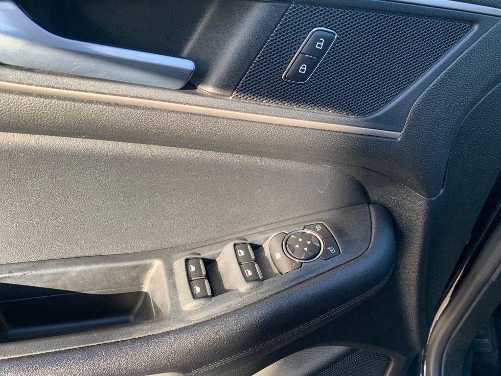 used 2022 Ford Edge car, priced at $15,273