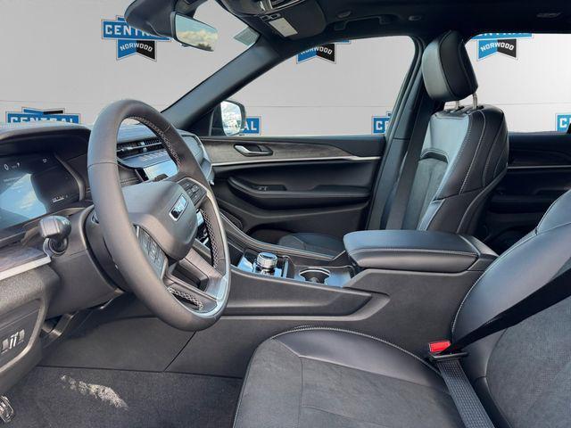 new 2026 Jeep Grand Cherokee car, priced at $46,104