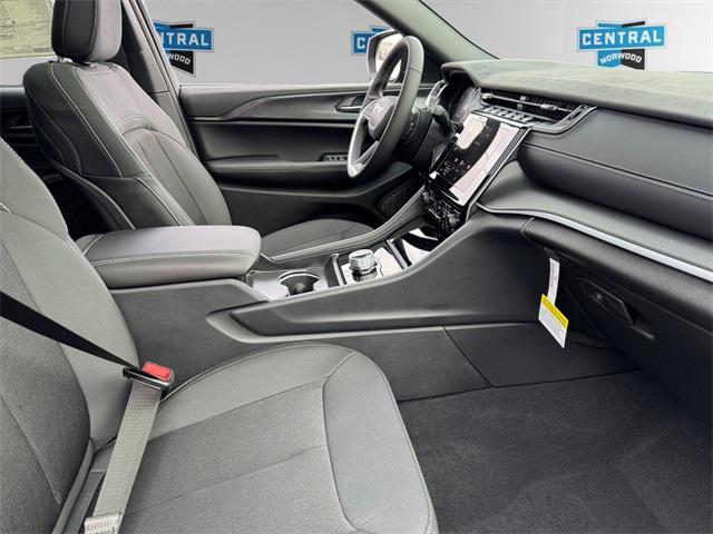 new 2025 Jeep Grand Cherokee car, priced at $44,170