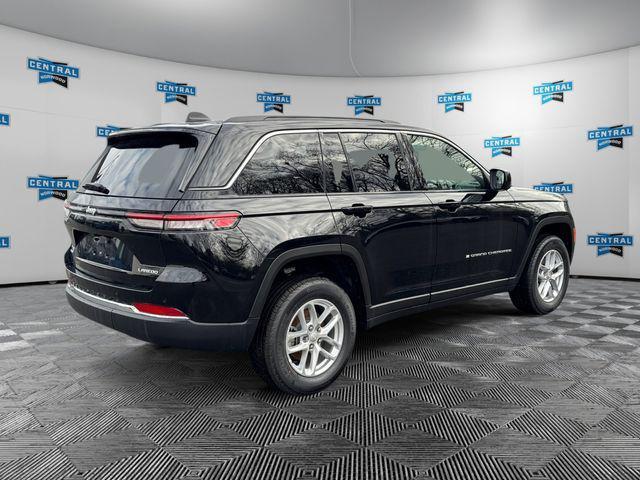 new 2025 Jeep Grand Cherokee car, priced at $44,170