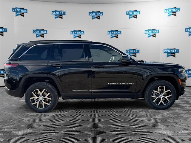 new 2025 Jeep Grand Cherokee car, priced at $53,435