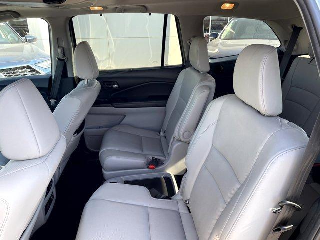 used 2022 Honda Pilot car, priced at $31,975