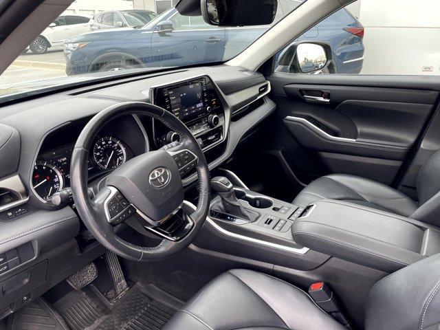 used 2020 Toyota Highlander car, priced at $29,998