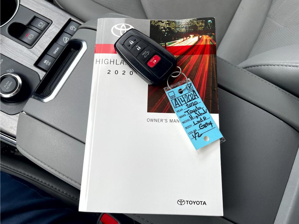 used 2020 Toyota Highlander car, priced at $33,999