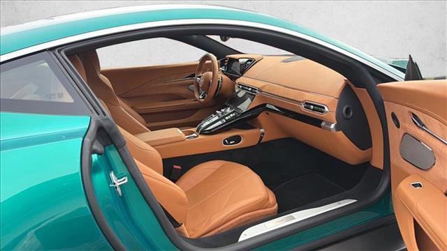 used 2025 Aston Martin Vantage car, priced at $195,000