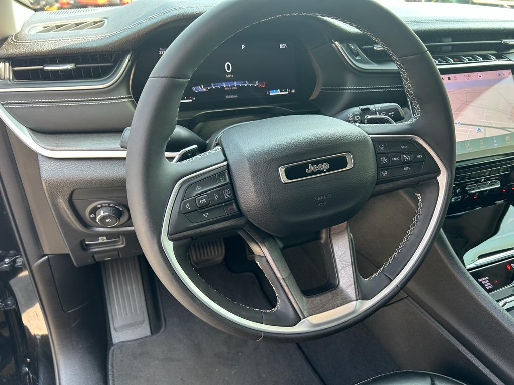 used 2024 Jeep Grand Cherokee car, priced at $32,800