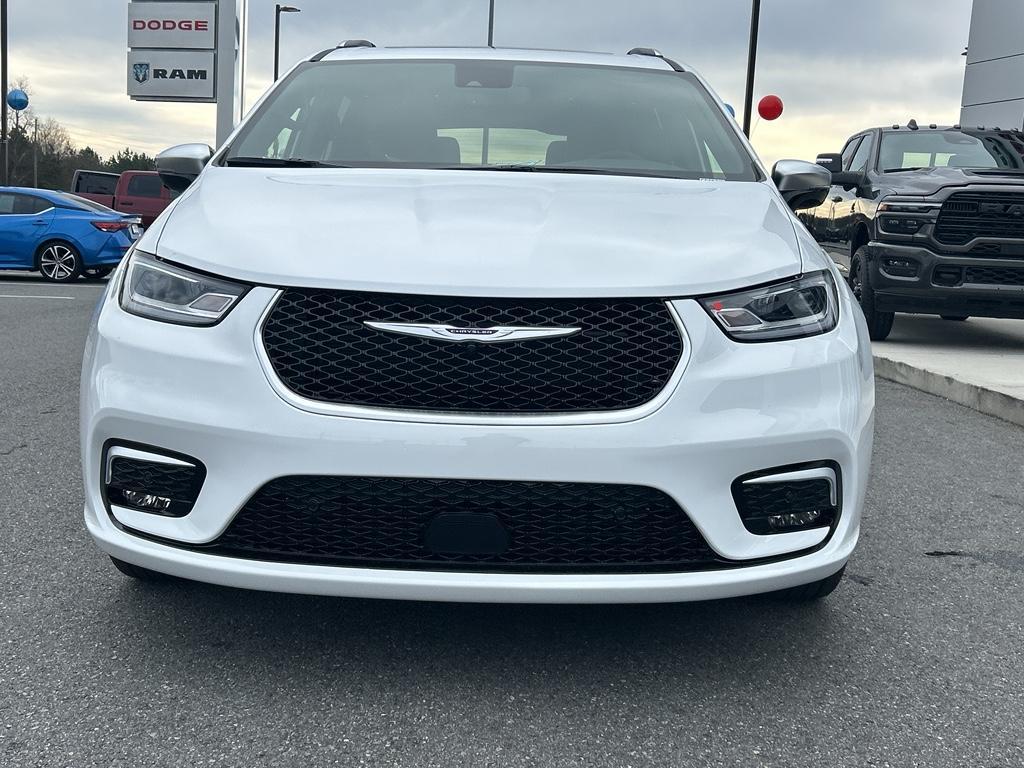 new 2026 Chrysler Pacifica car, priced at $55,380