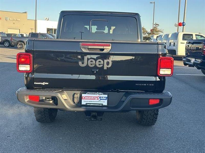 new 2025 Jeep Gladiator car, priced at $47,117