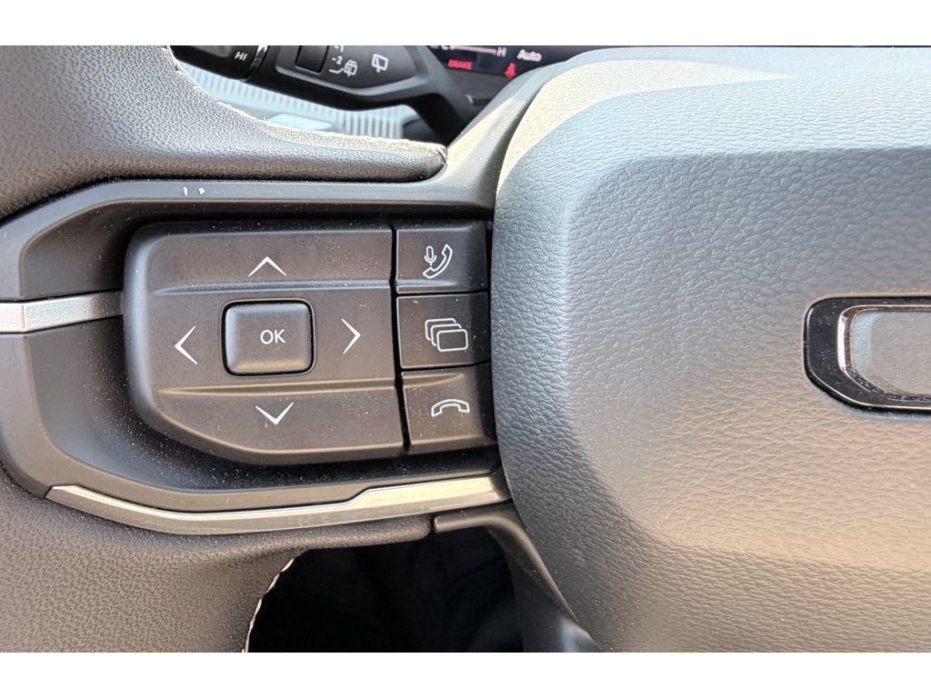 new 2026 Jeep Cherokee car, priced at $43,085