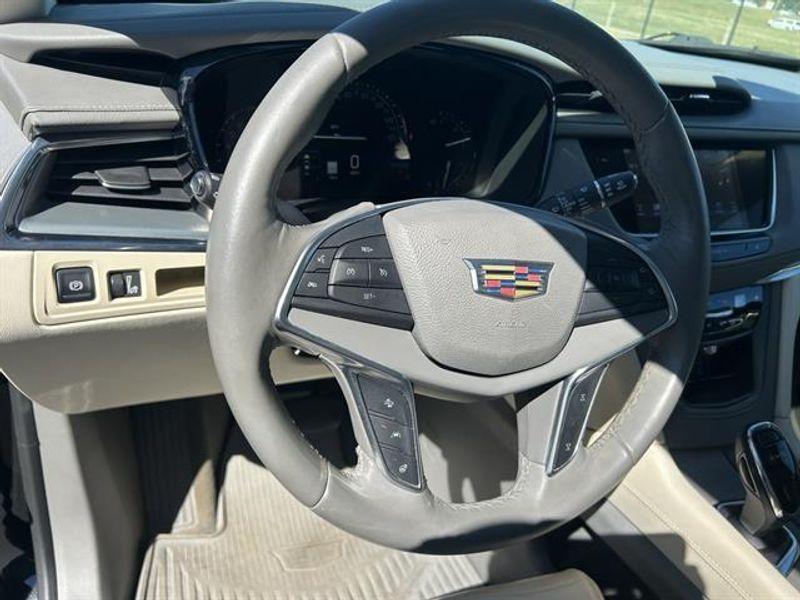 used 2017 Cadillac XT5 car, priced at $14,900