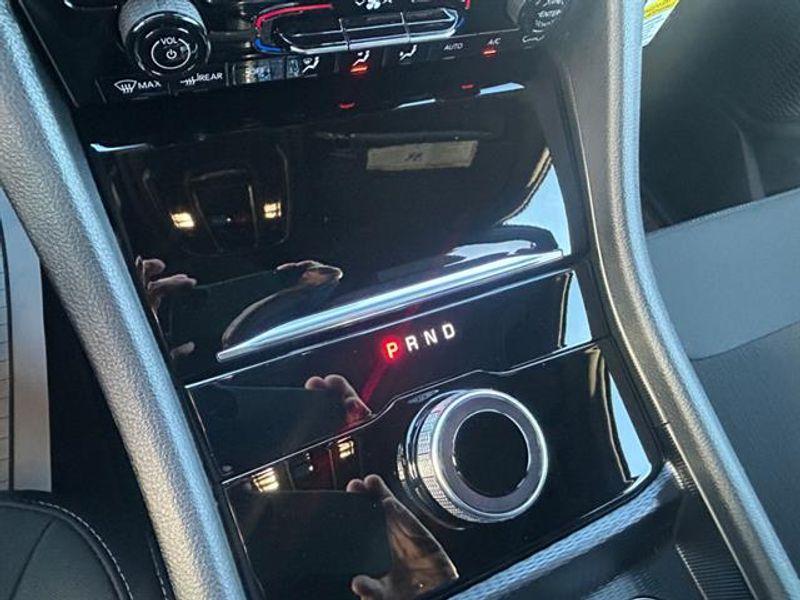 new 2025 Jeep Grand Cherokee car, priced at $34,421