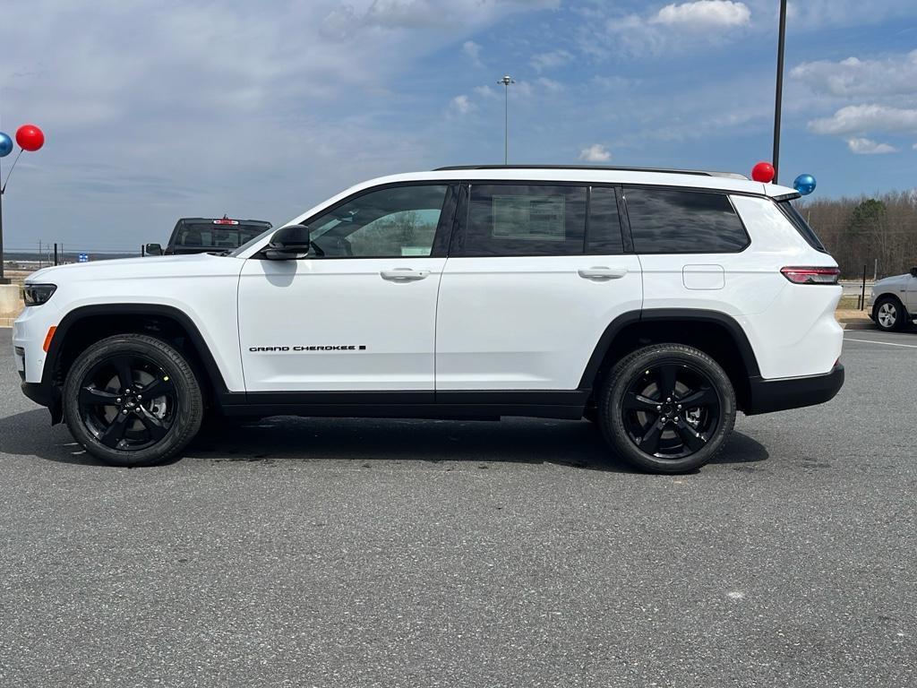 new 2025 Jeep Grand Cherokee L car, priced at $49,245