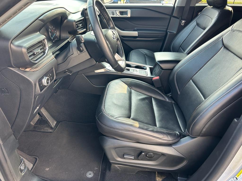 used 2023 Ford Explorer car, priced at $29,900
