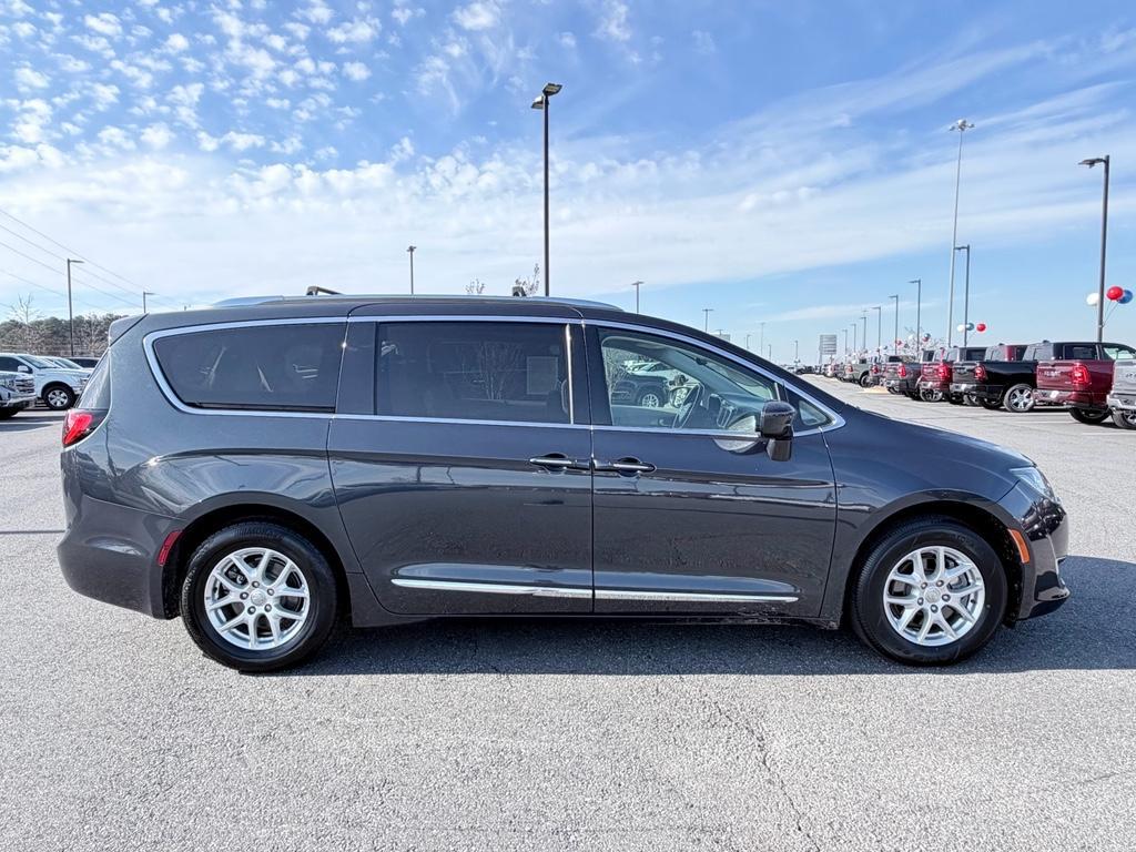 used 2020 Chrysler Pacifica car, priced at $15,800