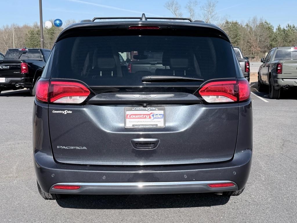 used 2020 Chrysler Pacifica car, priced at $15,800