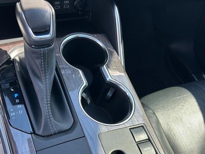 used 2023 Toyota Highlander car, priced at $35,900