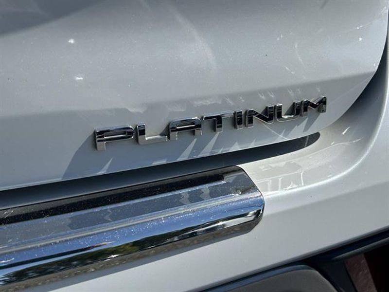 used 2023 Toyota Highlander car, priced at $35,900