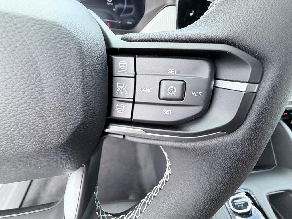 new 2026 Jeep Cherokee car, priced at $37,590