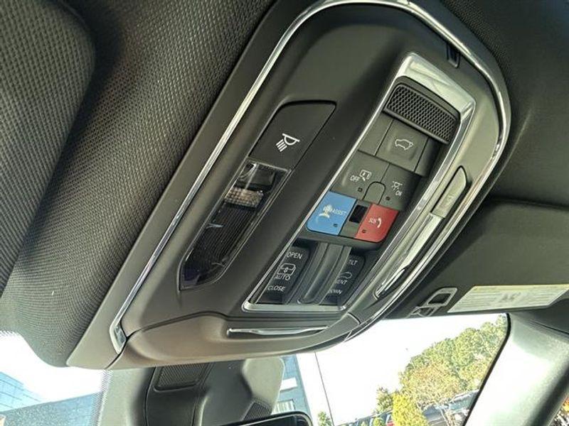 new 2025 Jeep Grand Cherokee car, priced at $41,159