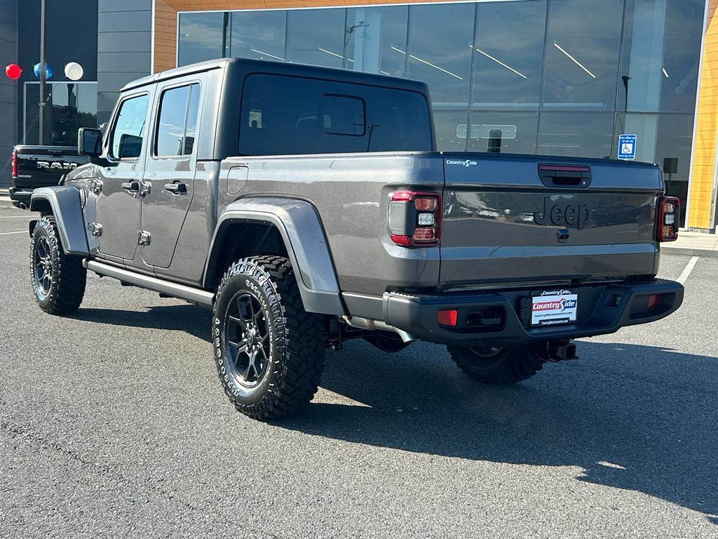 new 2025 Jeep Gladiator car, priced at $47,121