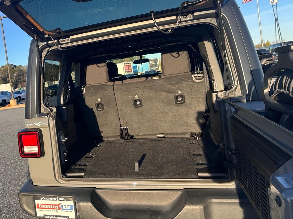 used 2022 Jeep Wrangler Unlimited car, priced at $25,800