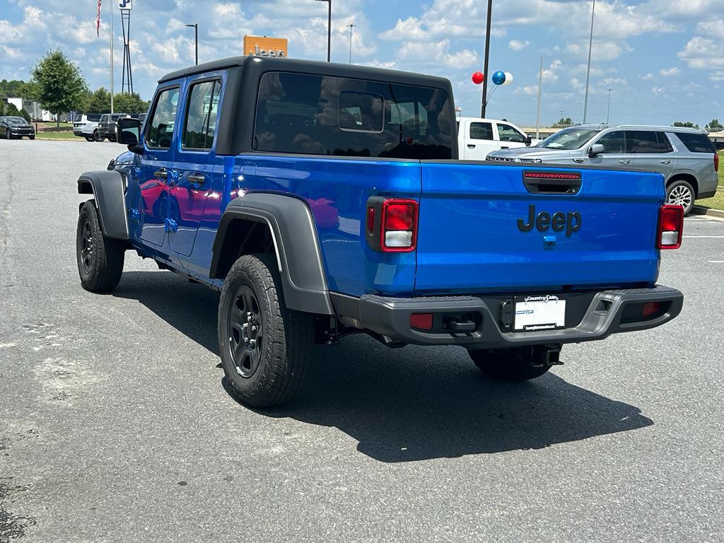 new 2025 Jeep Gladiator car, priced at $40,213