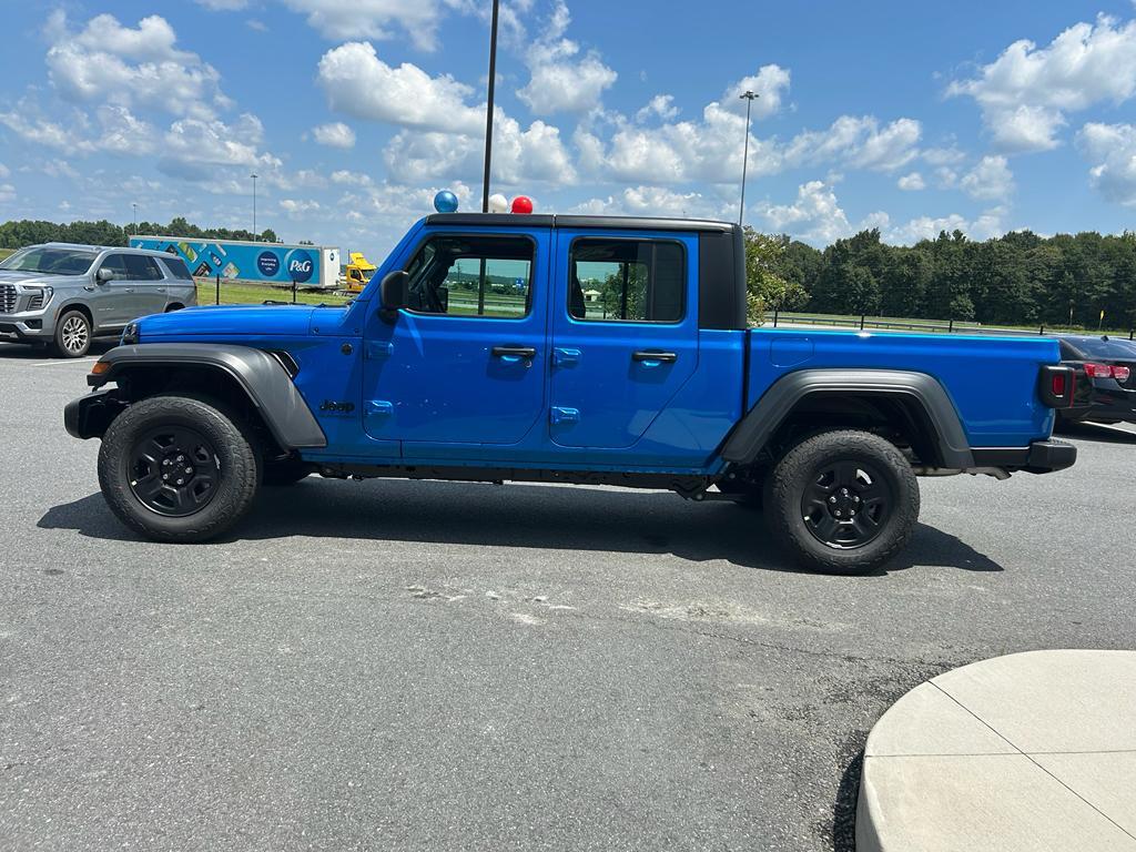 new 2025 Jeep Gladiator car, priced at $40,213