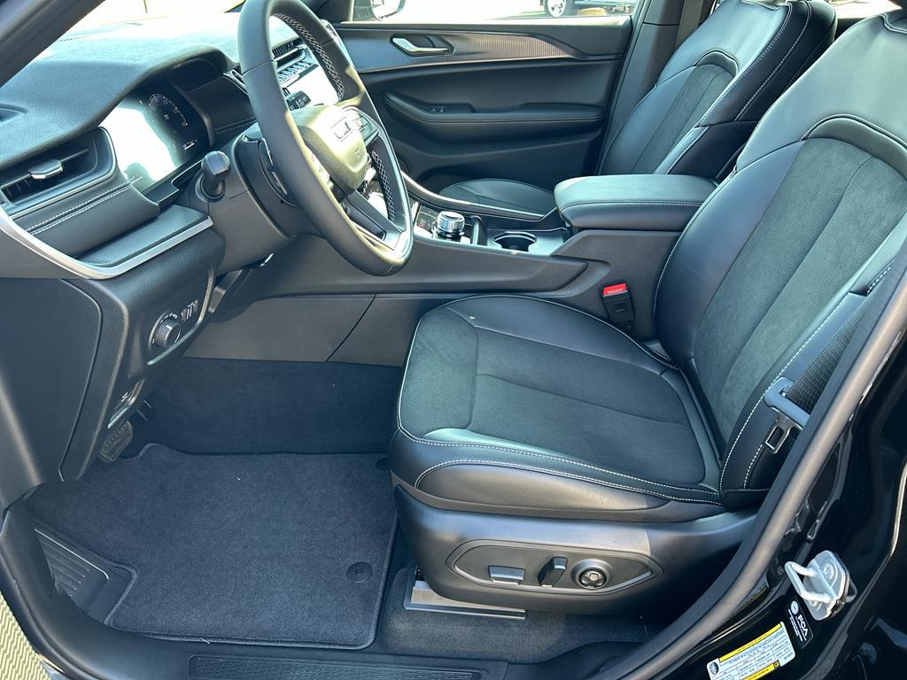 new 2025 Jeep Grand Cherokee L car, priced at $42,818