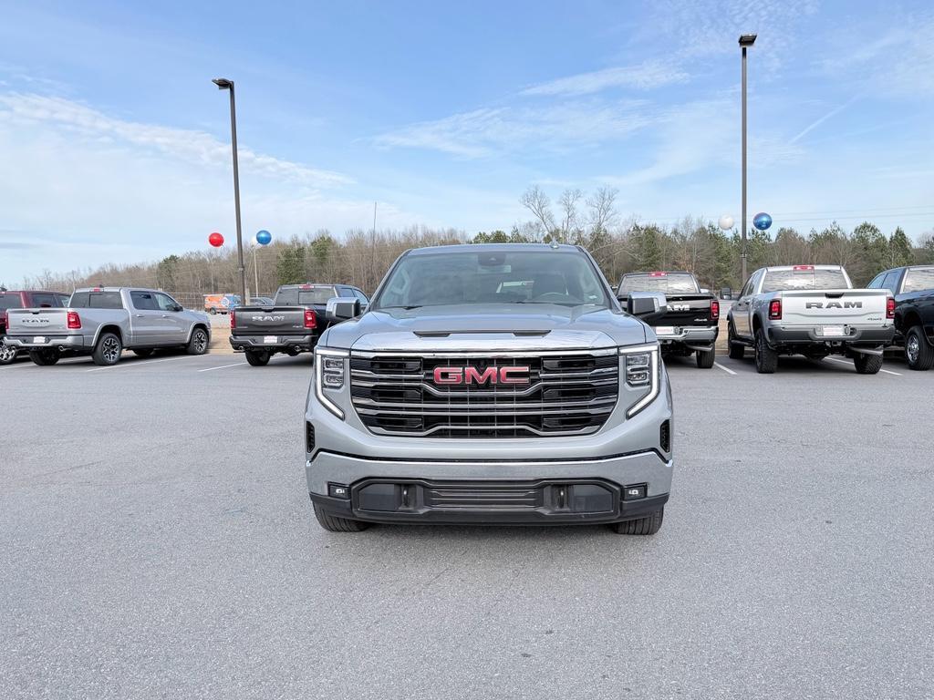 used 2025 GMC Sierra 1500 car, priced at $40,500