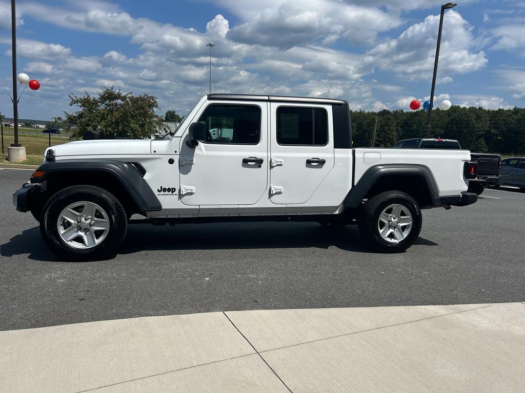 used 2023 Jeep Gladiator car, priced at $26,900