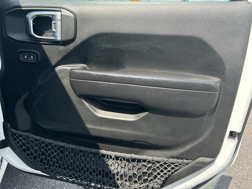 used 2023 Jeep Gladiator car, priced at $26,900