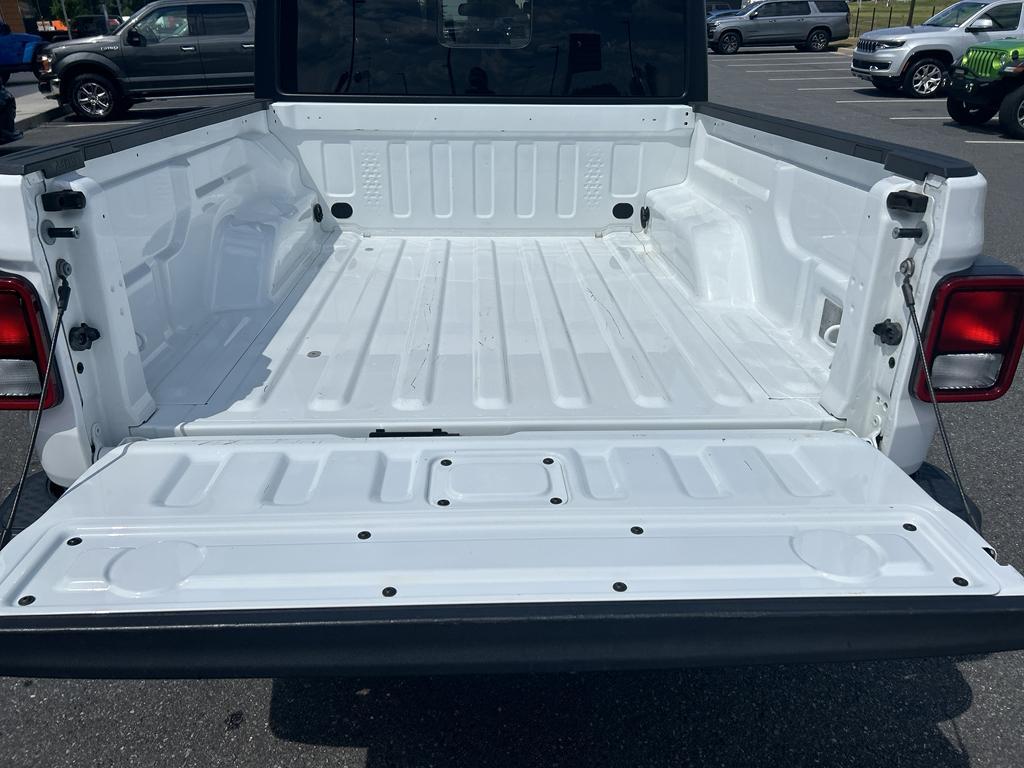 used 2023 Jeep Gladiator car, priced at $26,900