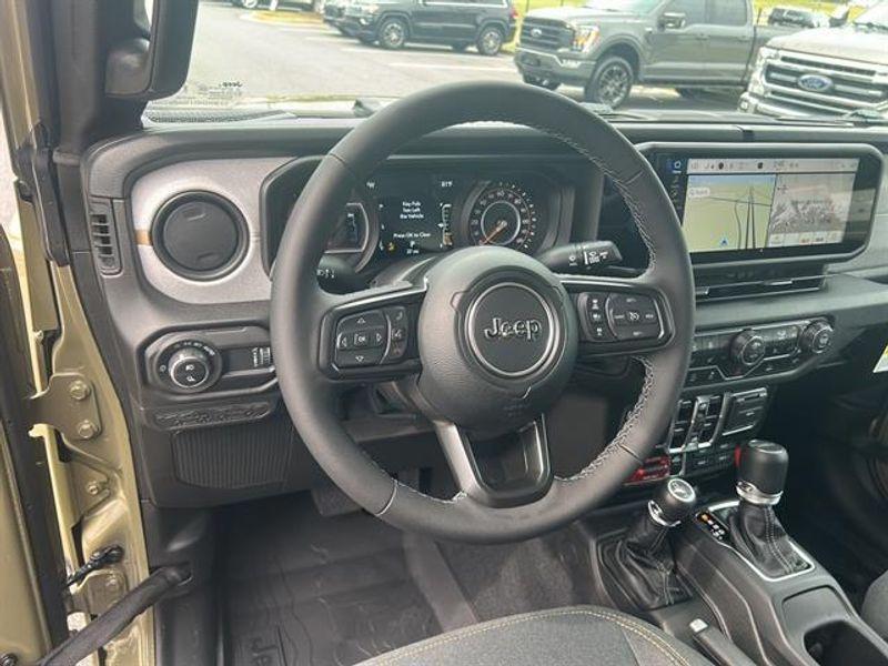 new 2025 Jeep Gladiator car, priced at $47,520