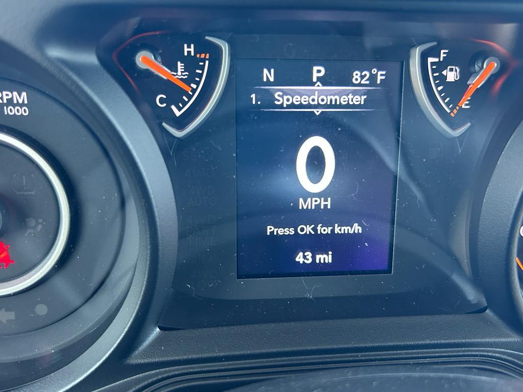 new 2025 Jeep Gladiator car, priced at $41,485