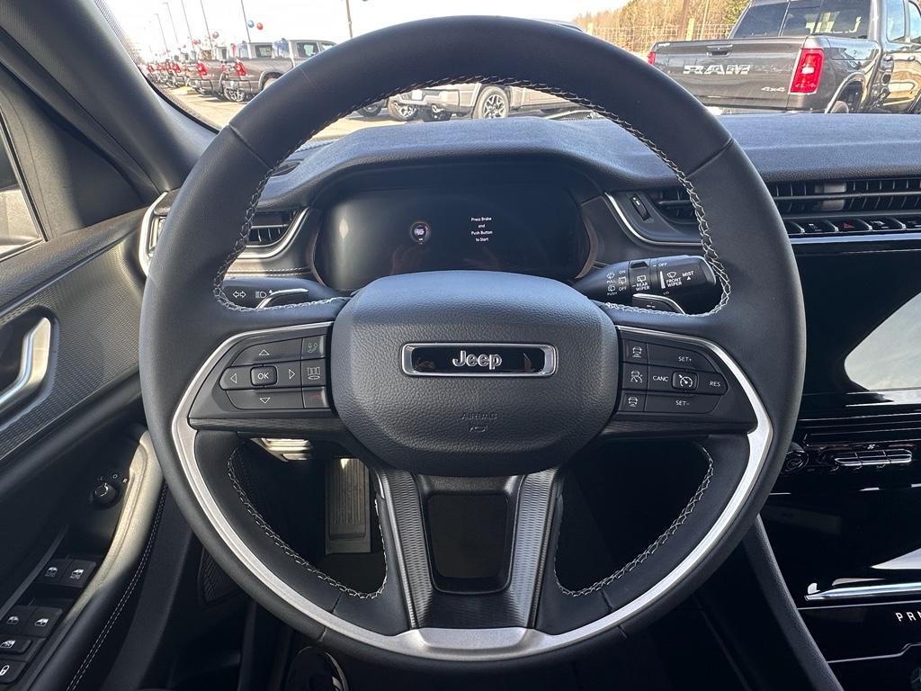 used 2024 Jeep Grand Cherokee car, priced at $25,800