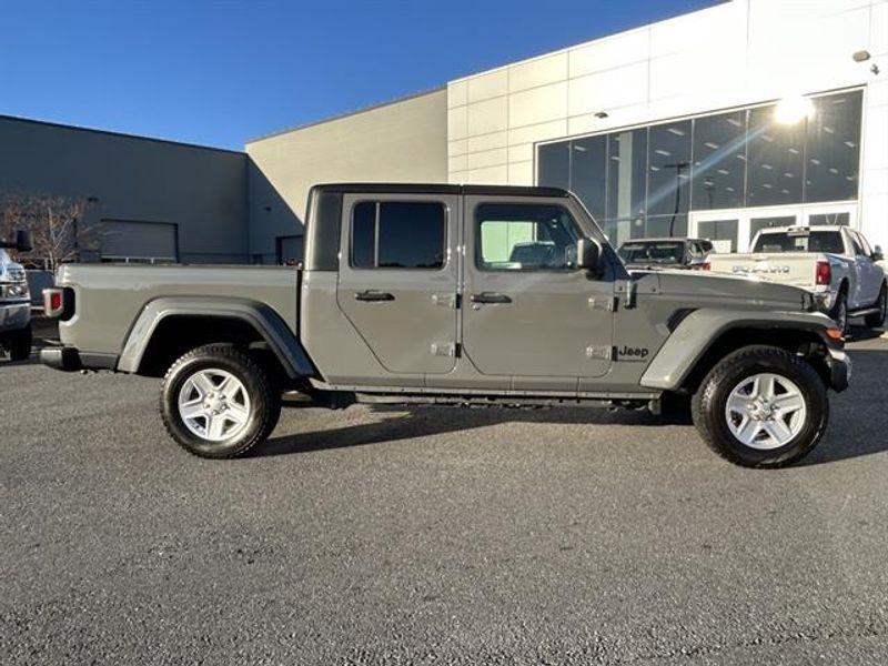 used 2023 Jeep Gladiator car, priced at $26,700
