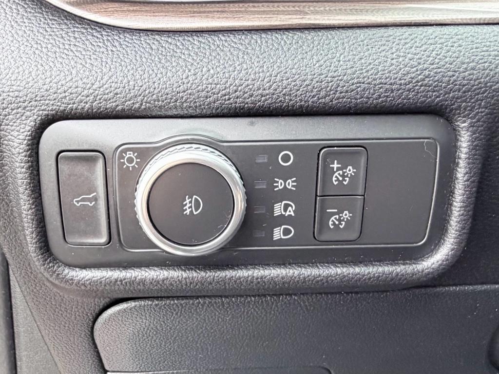 used 2021 Ford Explorer car, priced at $18,900