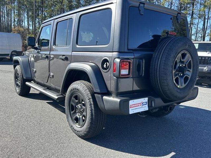 new 2026 Jeep Wrangler car, priced at $45,671