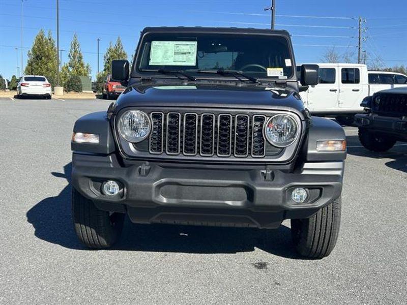 new 2026 Jeep Wrangler car, priced at $45,671