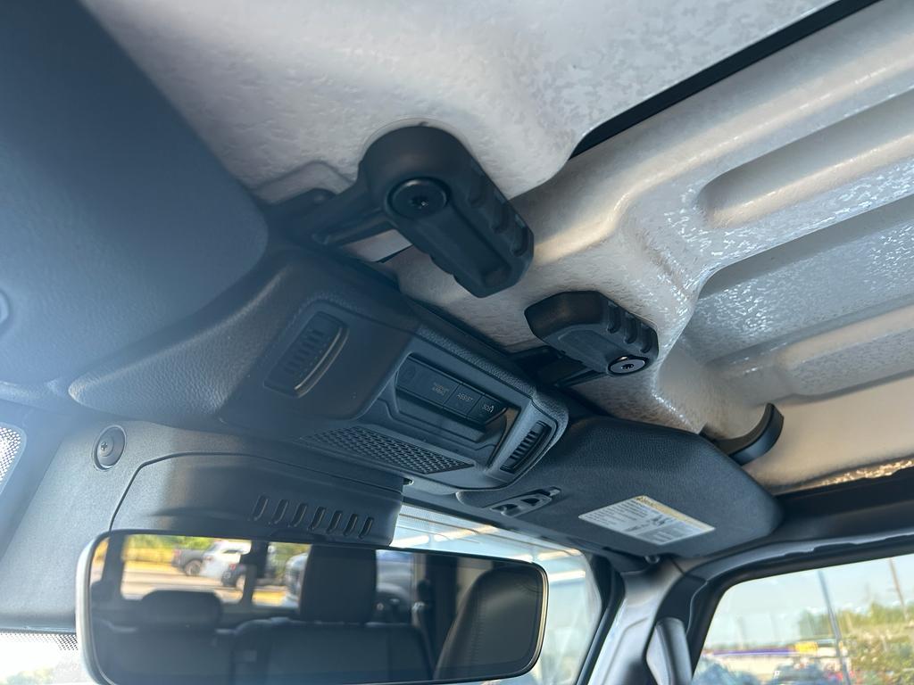 new 2025 Jeep Gladiator car, priced at $45,635