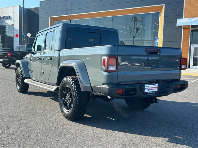 new 2025 Jeep Gladiator car, priced at $42,635