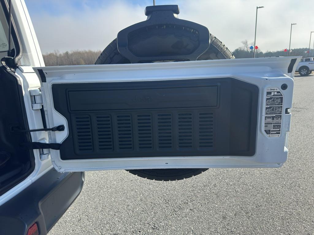 used 2020 Jeep Wrangler Unlimited car, priced at $25,900