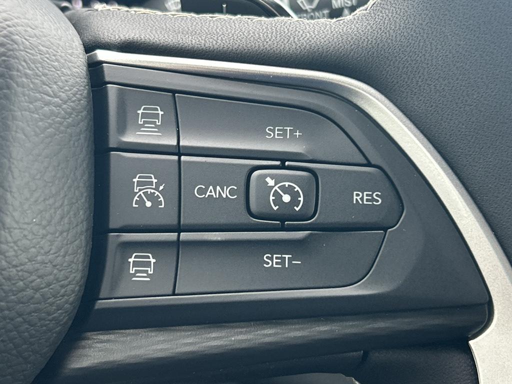 new 2025 Jeep Grand Cherokee car, priced at $34,991